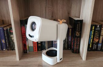 Taking this moveable projector on the street was simpler than I anticipated