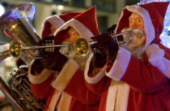 20 Years on, ‘The Christmas Invasion’ Is Nonetheless the Greatest ‘Physician Who’ Christmas Particular