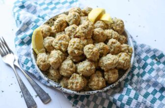 Straightforward Hen Meatballs (Mushy and Juicy)